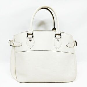 Louis Vuitton Tote Passi GM